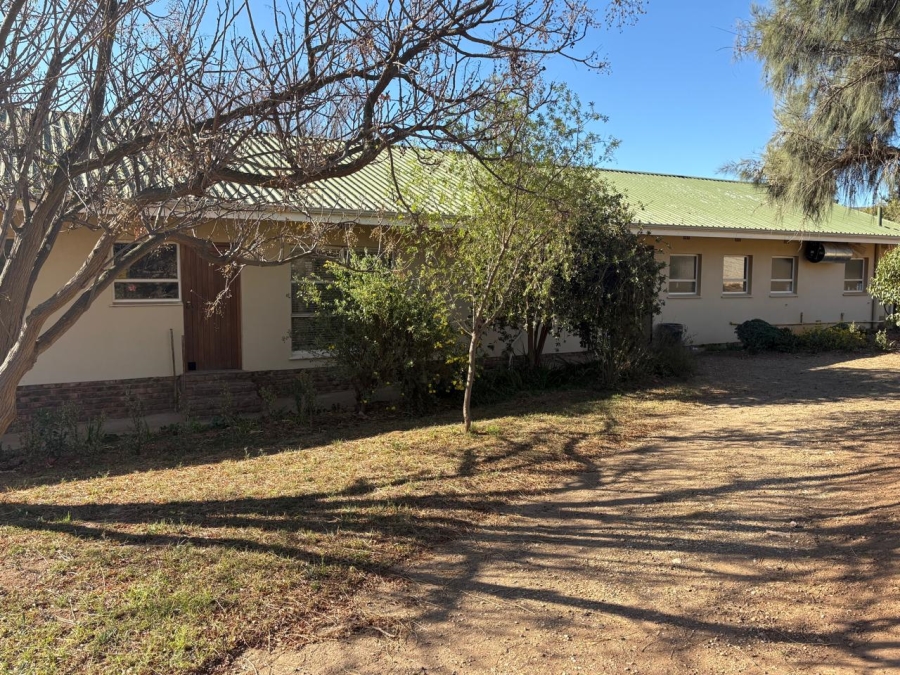 4 Bedroom Property for Sale in Barrydale Western Cape